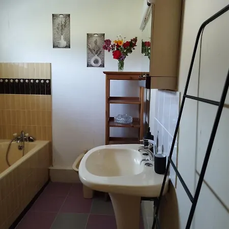 Au Pied Du Moulin Holiday home Saint-Hilaire-de-Voust